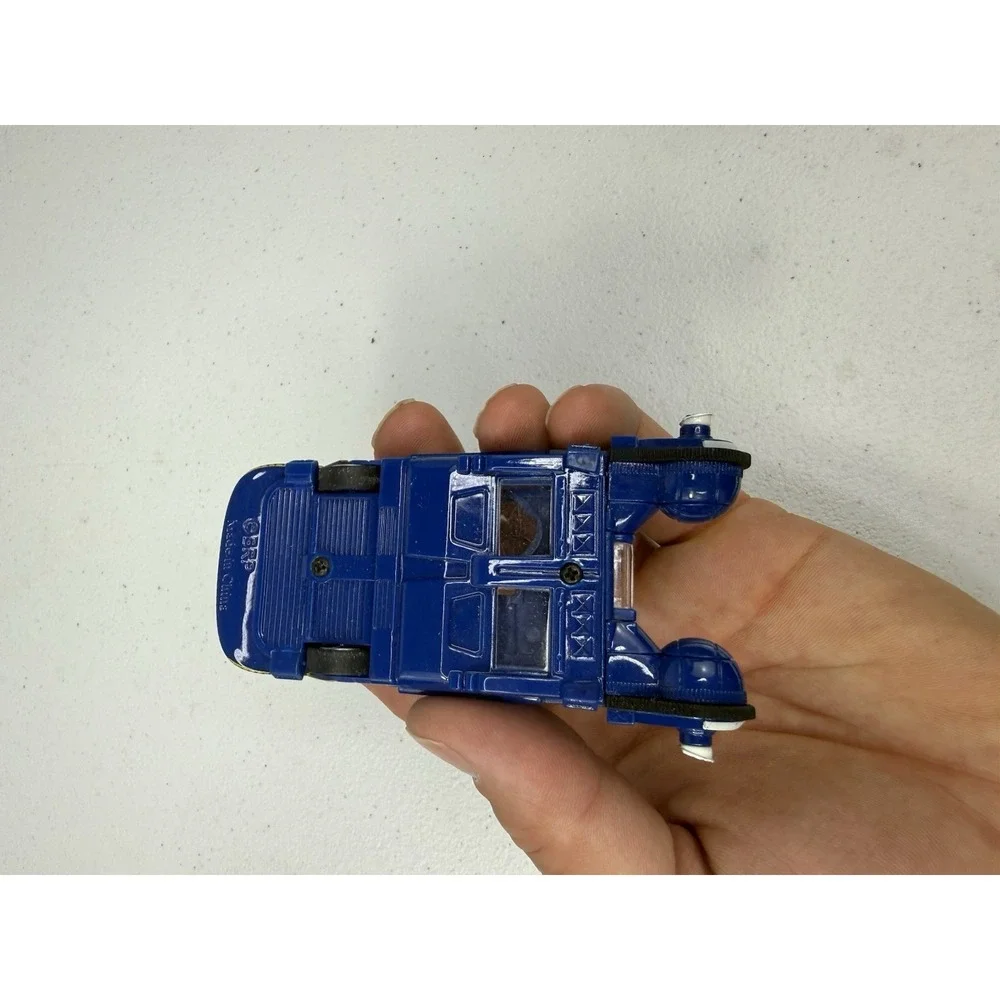 Blade Runner Police Spinner Miniature CarMovie Collectible